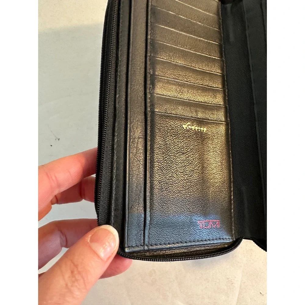 Tumi Leather Zip‎ Around Travel Organizer Wallet Men's Accessory Monogrammed ML